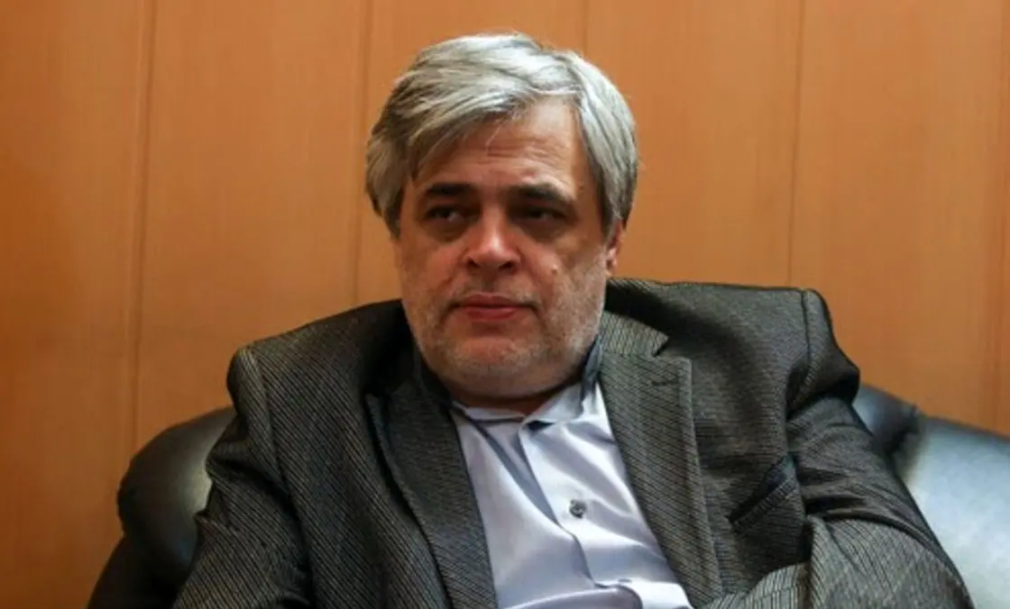 واکنش مهاجری به اظهارات اخیر علم‌الهدی؛ بی‌نمازی ربطی به رشته تحصیلی ندارد، قصه به بنیان‌های فکر دینی برمی‌گردد که دچار پارادایم شیفت شده