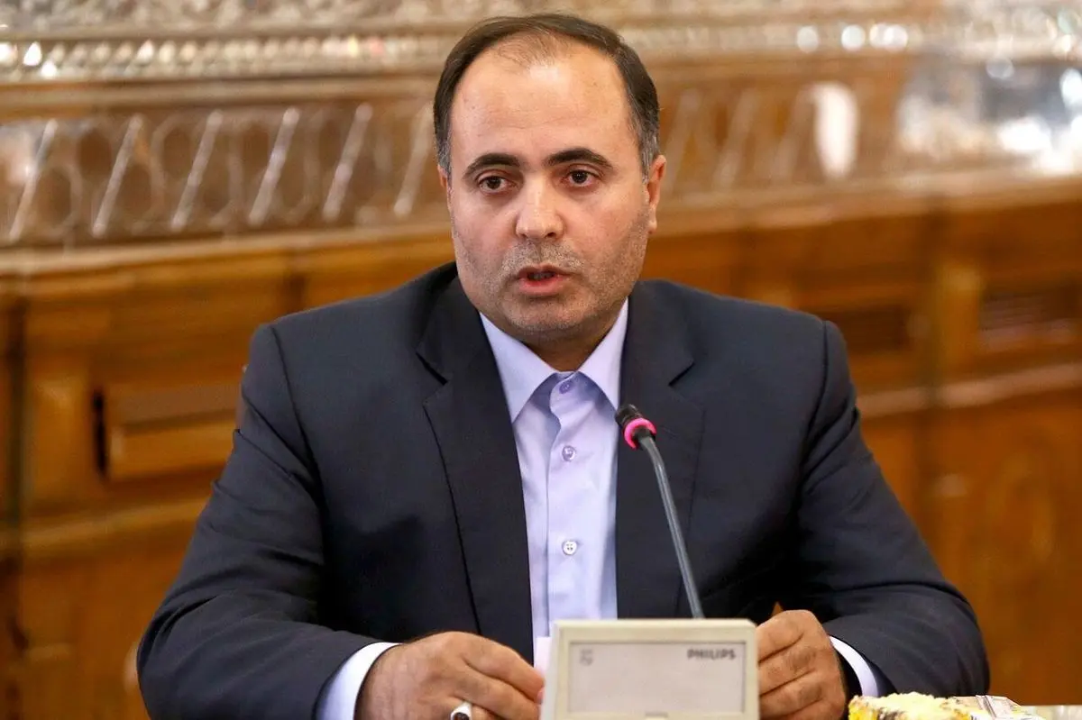 ظاهر خیابان را با زور با حجاب کنید، دین مردم را از بین می‌برید