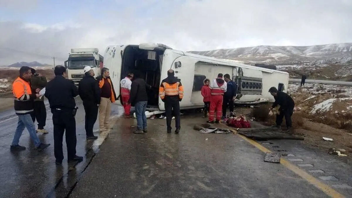 503 جلد گواهینامه رانندگان متخلف 3 ماه توقیف شد  / برخورد قاطع پلیس با متخلفان حادثه‌ساز / جانباختن 796 نفر در تصادفات 19 روز گذشته