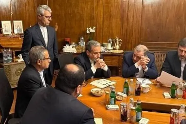 سی‌ان‌ان‌: دور چهارم رایزنی‌های ایران و آمریکا به‌صورت ترکیبی از گفت‌وگوهای مستقیم و غیرمستقیم انجام خواهد شد